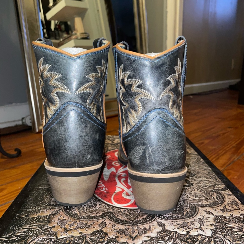 Laredo Boots - Picture 3 of 5
